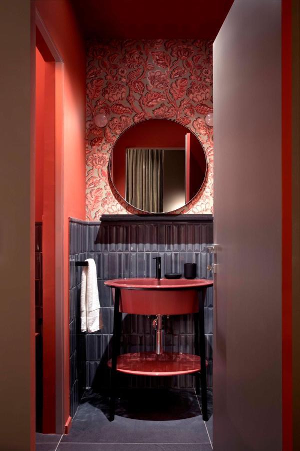 Agora' - Boutique * Turin