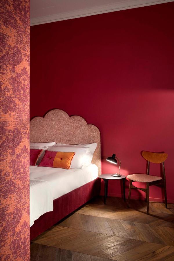 Agora' - Boutique * Turin