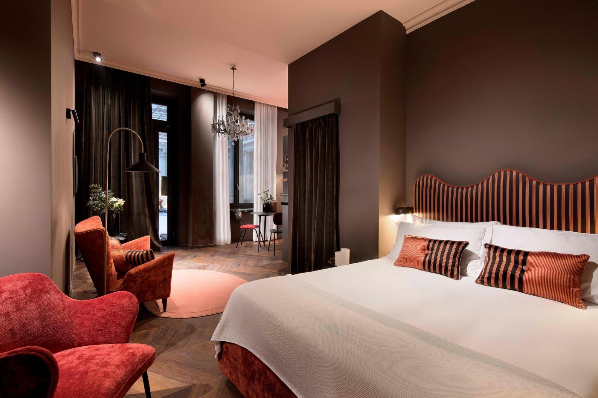 Agora' - Boutique * Turin